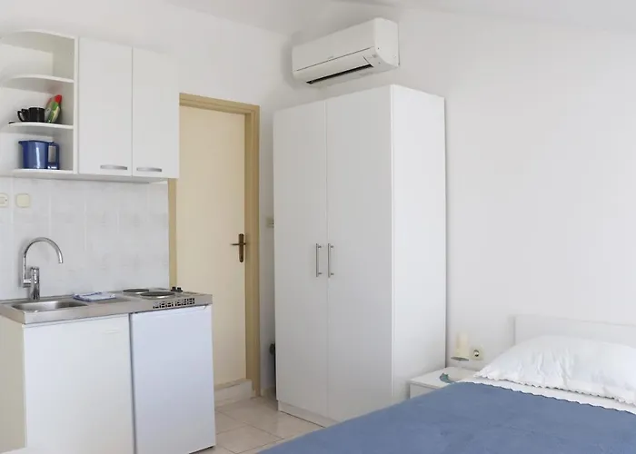 아파트먼트 프레인 * 흐바르