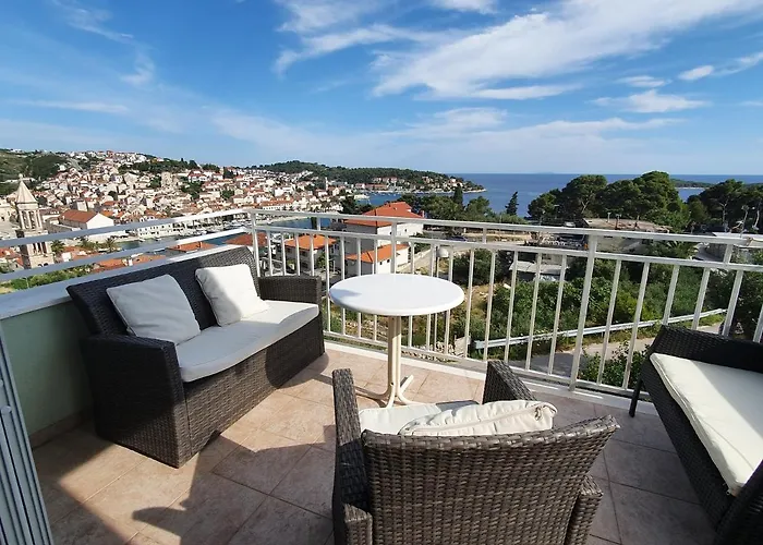 아파트먼트 프레인 * 흐바르