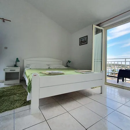 شقة Frane هفار